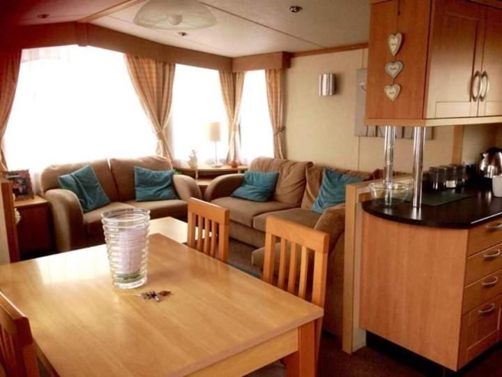 3 Bedroom 2 Bathroom Prestige Caravan Presthaven Sands Talacre Luaran gambar